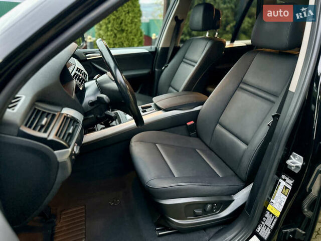 Чорний БМВ Х5, об'ємом двигуна 3 л та пробігом 189 тис. км за 13500 $, фото 49 на Automoto.ua