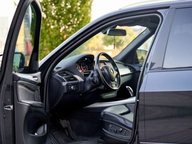 Черный БМВ Х5, объемом двигателя 3 л и пробегом 187 тыс. км за 4000 $, фото 5 на Automoto.ua