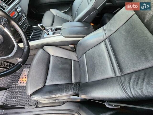 Чорний БМВ Х5, об'ємом двигуна 3 л та пробігом 218 тис. км за 17750 $, фото 84 на Automoto.ua