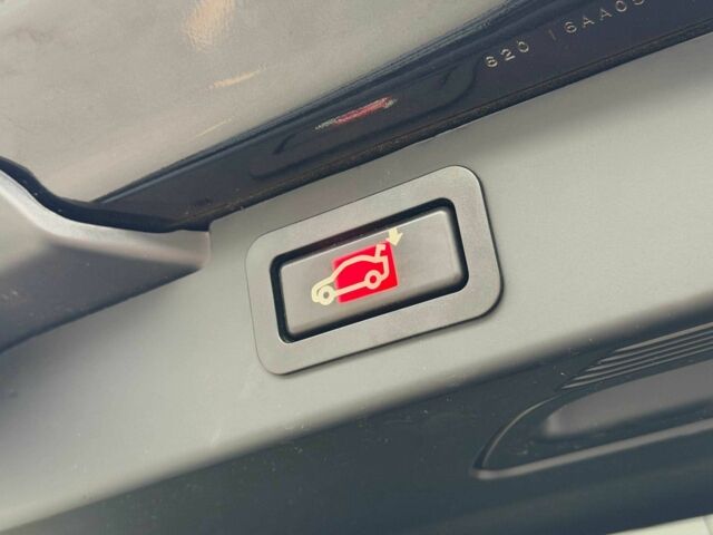 Чорний БМВ Х5, об'ємом двигуна 3 л та пробігом 250 тис. км за 18500 $, фото 10 на Automoto.ua