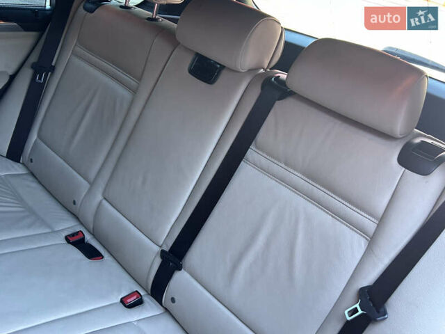 Чорний БМВ Х5, об'ємом двигуна 3 л та пробігом 311 тис. км за 17250 $, фото 45 на Automoto.ua