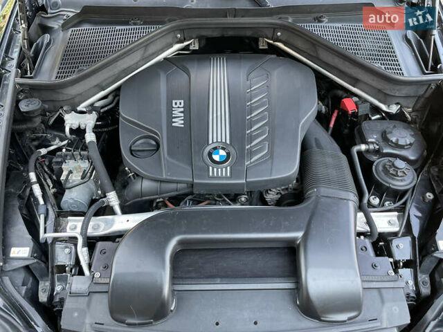 Черный БМВ Х5, объемом двигателя 3 л и пробегом 240 тыс. км за 24999 $, фото 20 на Automoto.ua