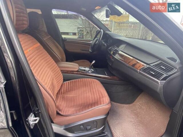 Черный БМВ Х5, объемом двигателя 3 л и пробегом 250 тыс. км за 22000 $, фото 1 на Automoto.ua