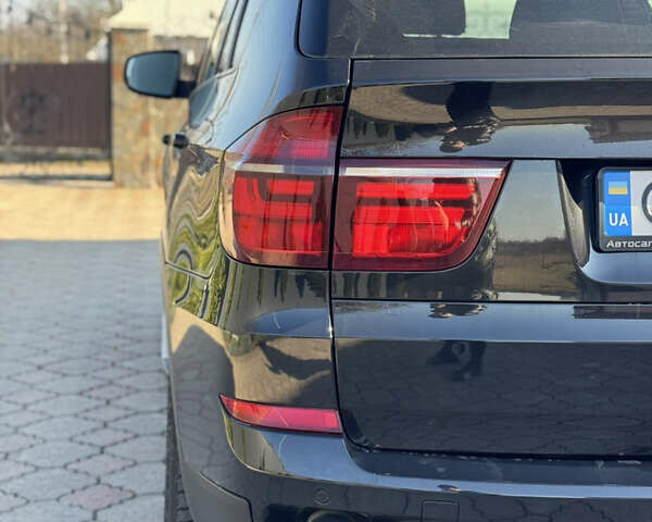 Чорний БМВ Х5, об'ємом двигуна 3 л та пробігом 216 тис. км за 17500 $, фото 5 на Automoto.ua