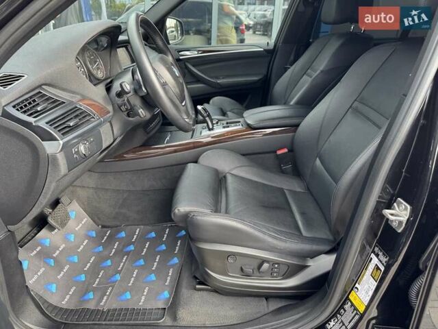 Черный БМВ Х5, объемом двигателя 4.4 л и пробегом 170 тыс. км за 17500 $, фото 20 на Automoto.ua