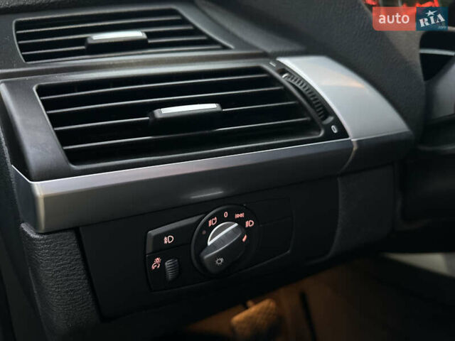 Чорний БМВ Х5, об'ємом двигуна 3 л та пробігом 189 тис. км за 13500 $, фото 55 на Automoto.ua