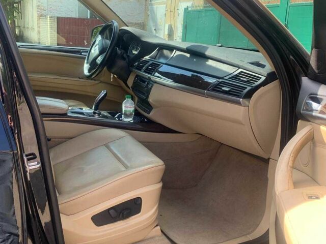 Черный БМВ Х5, объемом двигателя 3 л и пробегом 278 тыс. км за 15000 $, фото 6 на Automoto.ua