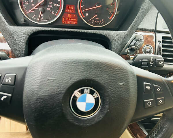 Черный БМВ Х5, объемом двигателя 2.98 л и пробегом 307 тыс. км за 13500 $, фото 1 на Automoto.ua