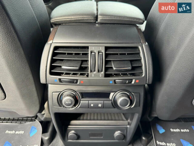 Чорний БМВ Х5, об'ємом двигуна 4.39 л та пробігом 171 тис. км за 15700 $, фото 25 на Automoto.ua