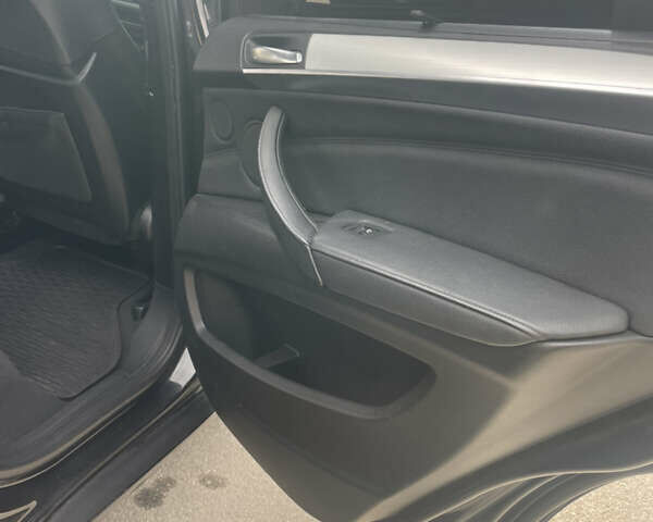 Черный БМВ Х5, объемом двигателя 2.98 л и пробегом 188 тыс. км за 13300 $, фото 33 на Automoto.ua