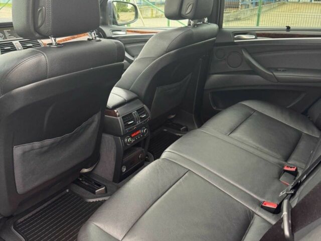 Чорний БМВ Х5, об'ємом двигуна 3 л та пробігом 176 тис. км за 4518 $, фото 5 на Automoto.ua