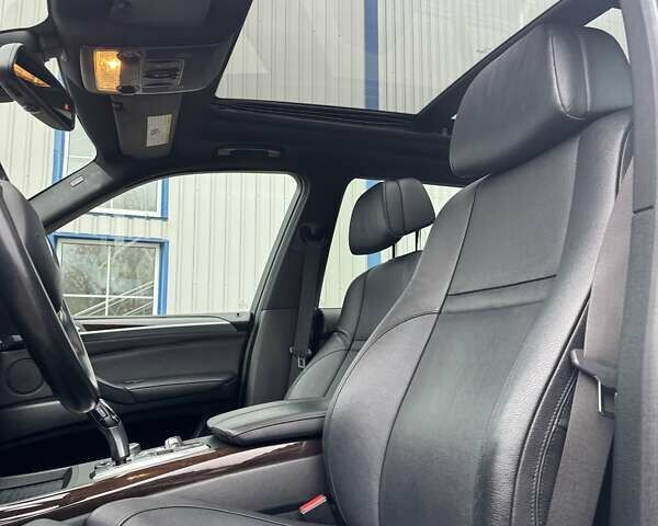 Черный БМВ Х5, объемом двигателя 3 л и пробегом 161 тыс. км за 21000 $, фото 10 на Automoto.ua