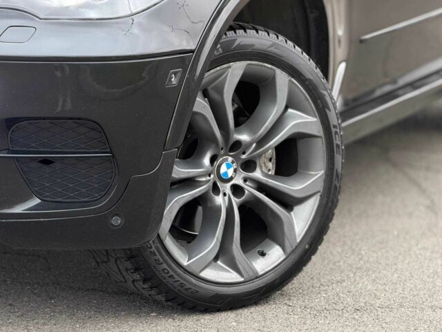 Чорний БМВ Х5, об'ємом двигуна 3 л та пробігом 250 тис. км за 18500 $, фото 4 на Automoto.ua