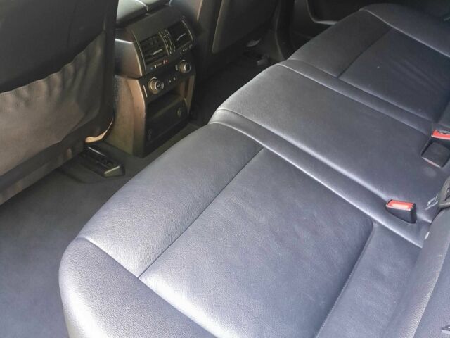 Чорний БМВ Х5, об'ємом двигуна 3 л та пробігом 212 тис. км за 11750 $, фото 6 на Automoto.ua