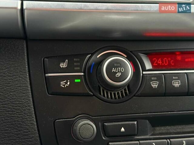 Чорний БМВ Х5, об'ємом двигуна 3 л та пробігом 350 тис. км за 18500 $, фото 58 на Automoto.ua