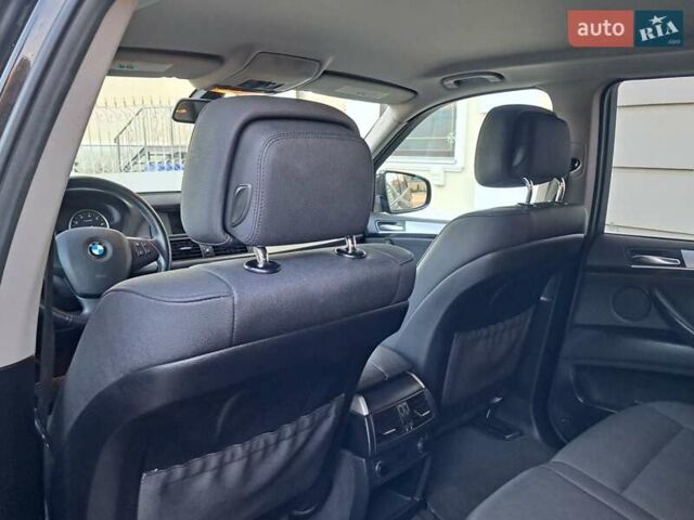 Чорний БМВ Х5, об'ємом двигуна 3 л та пробігом 191 тис. км за 14500 $, фото 60 на Automoto.ua
