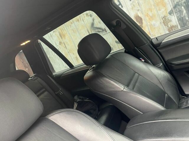 Черный БМВ Х5, объемом двигателя 3 л и пробегом 233 тыс. км за 17900 $, фото 3 на Automoto.ua