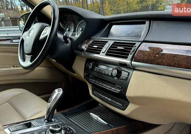 Черный БМВ Х5, объемом двигателя 3 л и пробегом 249 тыс. км за 16499 $, фото 25 на Automoto.ua