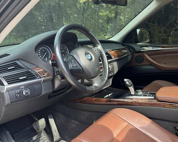 Черный БМВ Х5, объемом двигателя 2.99 л и пробегом 305 тыс. км за 17700 $, фото 19 на Automoto.ua