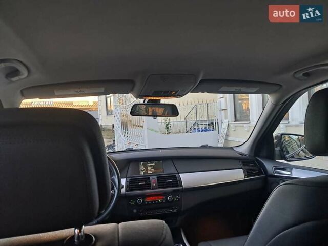Чорний БМВ Х5, об'ємом двигуна 3 л та пробігом 191 тис. км за 14500 $, фото 79 на Automoto.ua