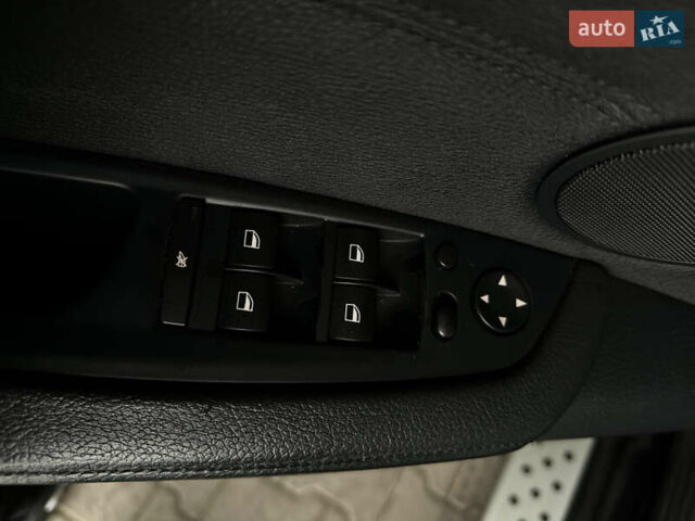 Чорний БМВ Х5, об'ємом двигуна 2.98 л та пробігом 251 тис. км за 15000 $, фото 1 на Automoto.ua