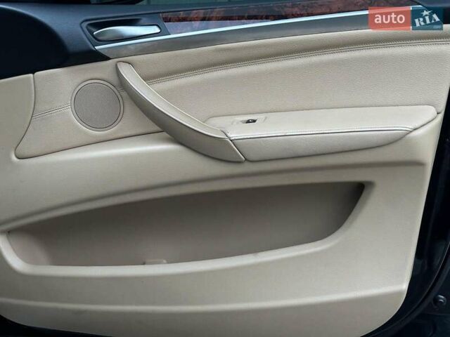 Черный БМВ Х5, объемом двигателя 3 л и пробегом 349 тыс. км за 17690 $, фото 24 на Automoto.ua