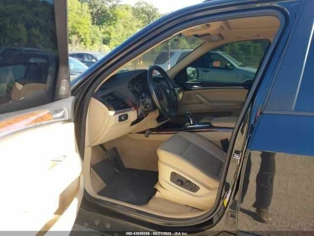 Чорний БМВ Х5, об'ємом двигуна 3 л та пробігом 209 тис. км за 1500 $, фото 4 на Automoto.ua