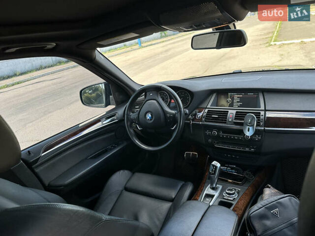 Чорний БМВ Х5, об'ємом двигуна 2.98 л та пробігом 144 тис. км за 23500 $, фото 12 на Automoto.ua