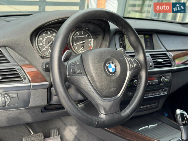 Чорний БМВ Х5, об'ємом двигуна 4.39 л та пробігом 171 тис. км за 15700 $, фото 9 на Automoto.ua