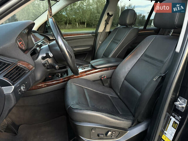 Чорний БМВ Х5, об'ємом двигуна 3 л та пробігом 280 тис. км за 15500 $, фото 19 на Automoto.ua