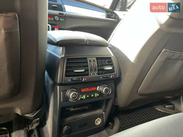 Чорний БМВ Х5, об'ємом двигуна 3 л та пробігом 250 тис. км за 24700 $, фото 22 на Automoto.ua
