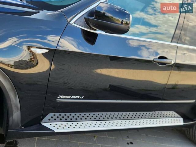 Чорний БМВ Х5, об'ємом двигуна 3 л та пробігом 218 тис. км за 17750 $, фото 23 на Automoto.ua