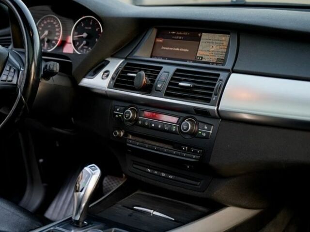 Черный БМВ Х5, объемом двигателя 3 л и пробегом 187 тыс. км за 4000 $, фото 12 на Automoto.ua