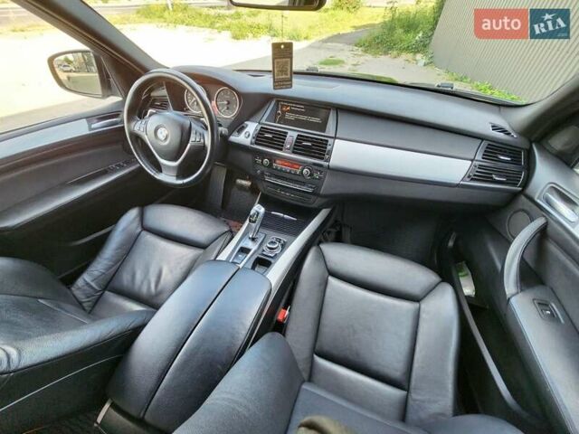 Чорний БМВ Х5, об'ємом двигуна 3 л та пробігом 218 тис. км за 17750 $, фото 60 на Automoto.ua