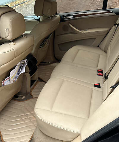 Черный БМВ Х5, объемом двигателя 2.98 л и пробегом 130 тыс. км за 12500 $, фото 9 на Automoto.ua