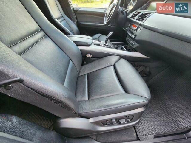 Чорний БМВ Х5, об'ємом двигуна 3 л та пробігом 218 тис. км за 17750 $, фото 46 на Automoto.ua