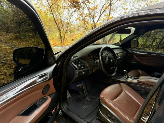 БМВ Х5 2012 в Чернигове на Automoto.ua Черный БМВ Х5, объемом двигателя 3 л и пробегом 307 тыс. км за 18600 $, фото 11 на Automoto.ua