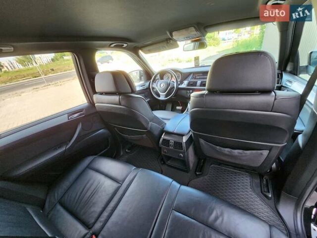 Чорний БМВ Х5, об'ємом двигуна 3 л та пробігом 218 тис. км за 17750 $, фото 55 на Automoto.ua