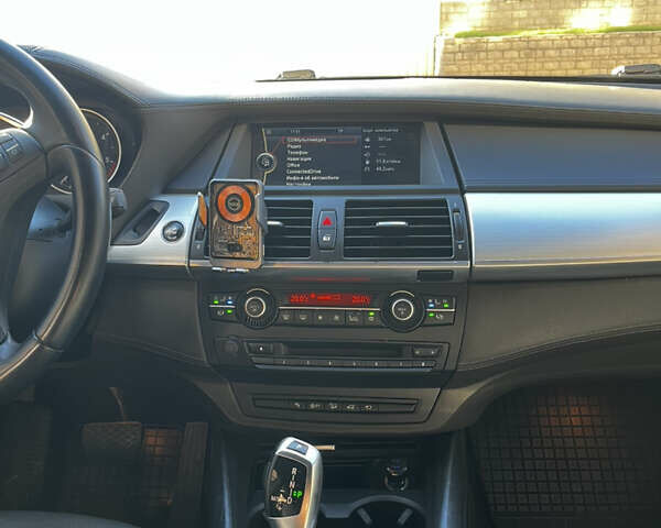 Чорний БМВ Х5, об'ємом двигуна 3 л та пробігом 250 тис. км за 24700 $, фото 15 на Automoto.ua
