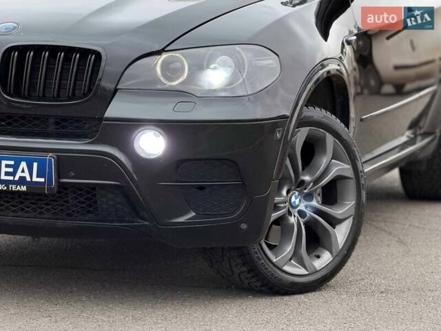 Чорний БМВ Х5, об'ємом двигуна 3 л та пробігом 350 тис. км за 18500 $, фото 4 на Automoto.ua