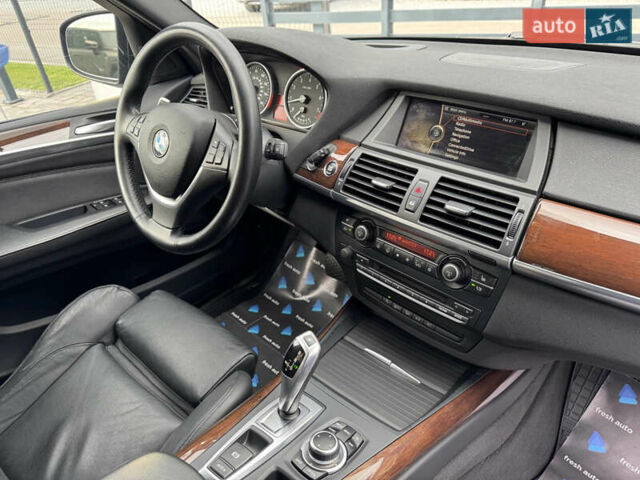 Чорний БМВ Х5, об'ємом двигуна 4.39 л та пробігом 171 тис. км за 15700 $, фото 32 на Automoto.ua