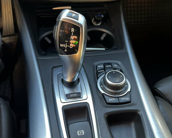 Чорний БМВ Х5, об'ємом двигуна 3 л та пробігом 250 тис. км за 24700 $, фото 13 на Automoto.ua