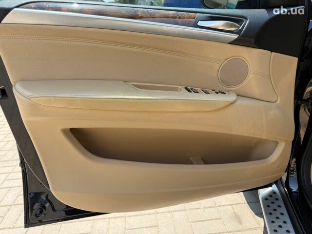 Черный БМВ Х5, объемом двигателя 3 л и пробегом 254 тыс. км за 18290 $, фото 26 на Automoto.ua