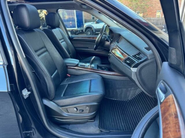 Чорний БМВ Х5, об'ємом двигуна 3 л та пробігом 81 тис. км за 9000 $, фото 9 на Automoto.ua