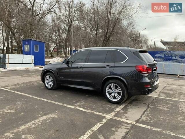 Чорний БМВ Х5, об'ємом двигуна 3 л та пробігом 160 тис. км за 35999 $, фото 6 на Automoto.ua