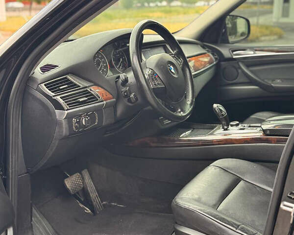 Чорний БМВ Х5, об'ємом двигуна 3 л та пробігом 296 тис. км за 13500 $, фото 21 на Automoto.ua