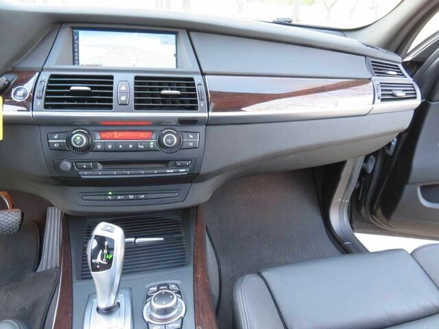 Чорний БМВ Х5, об'ємом двигуна 3 л та пробігом 126 тис. км за 11100 $, фото 10 на Automoto.ua