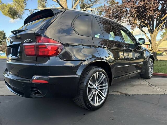 Чорний БМВ Х5, об'ємом двигуна 4.4 л та пробігом 81 тис. км за 3400 $, фото 4 на Automoto.ua