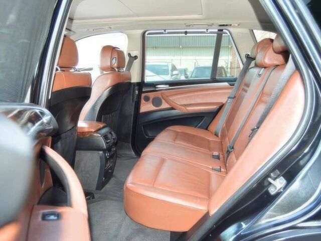 Чорний БМВ Х5, об'ємом двигуна 3 л та пробігом 140 тис. км за 3900 $, фото 7 на Automoto.ua