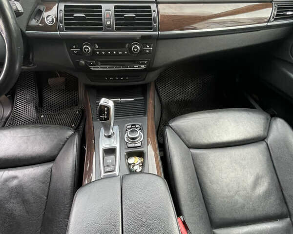 Черный БМВ Х5, объемом двигателя 2.98 л и пробегом 272 тыс. км за 14500 $, фото 10 на Automoto.ua